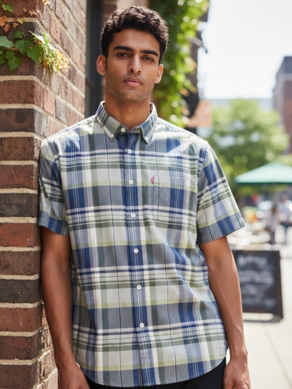 NWT Men's Levi's Short Sleeve Plaid One Pocket Standard Shirt Size XL